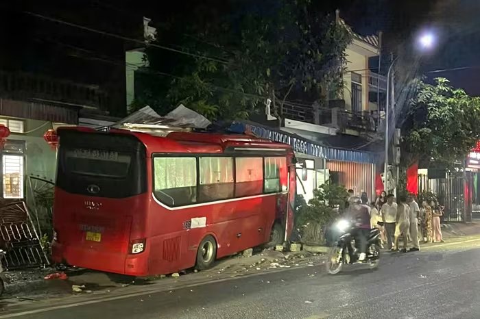 Tổng hợp tin tức tai nạn giao thông mới nhất ngày hôm nay 17/4/2026