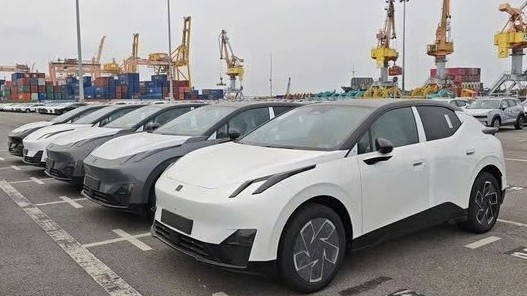 Cận cảnh Lynk & Co 02 cập bến Việt Nam