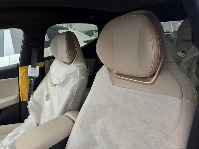 Cận cảnh Lynk & Co 02 cập bến Việt Nam