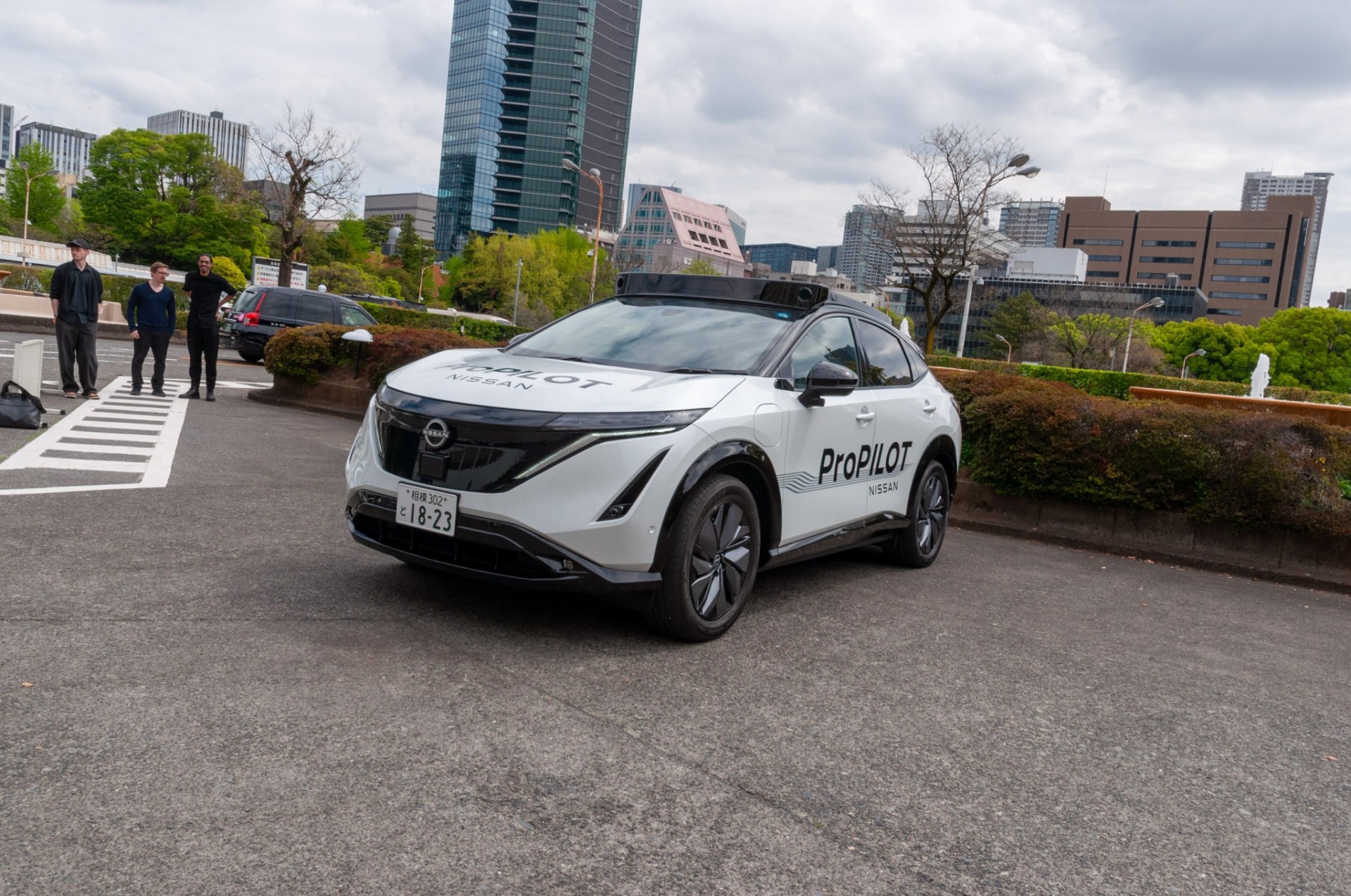 'Hệ thống ProPilot thế hệ mới của Nissan có thể tự lái ngang ngửa con người'