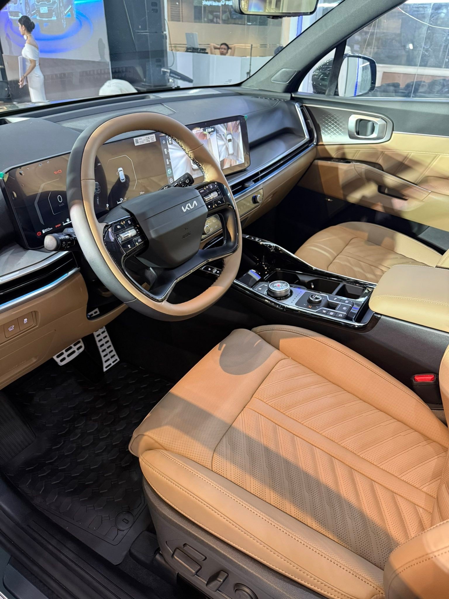 Ảnh chi tiết Kia Sorento Hybrid 2026 tại đại lý