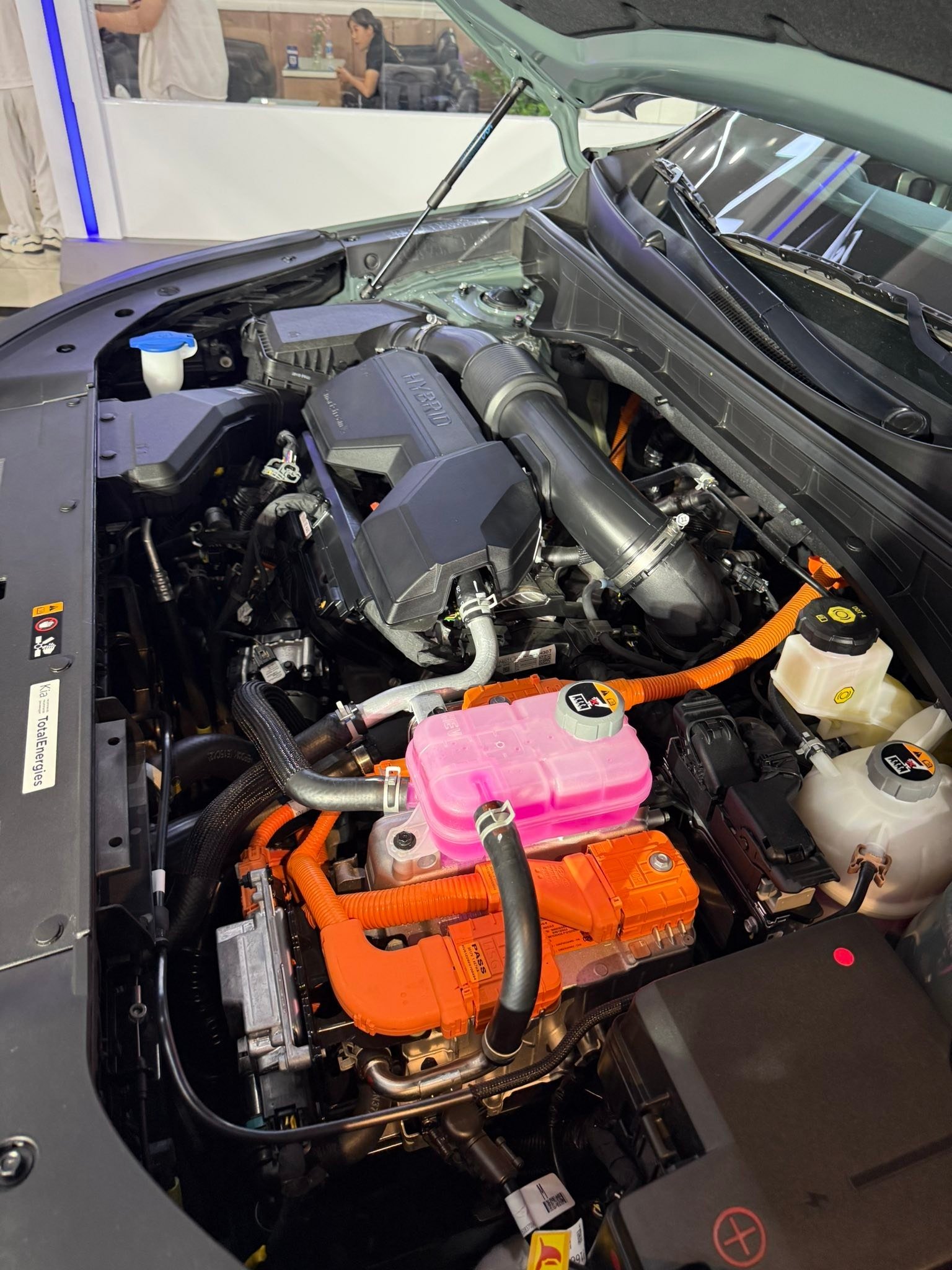 Ảnh chi tiết Kia Sorento Hybrid 2026 tại đại lý