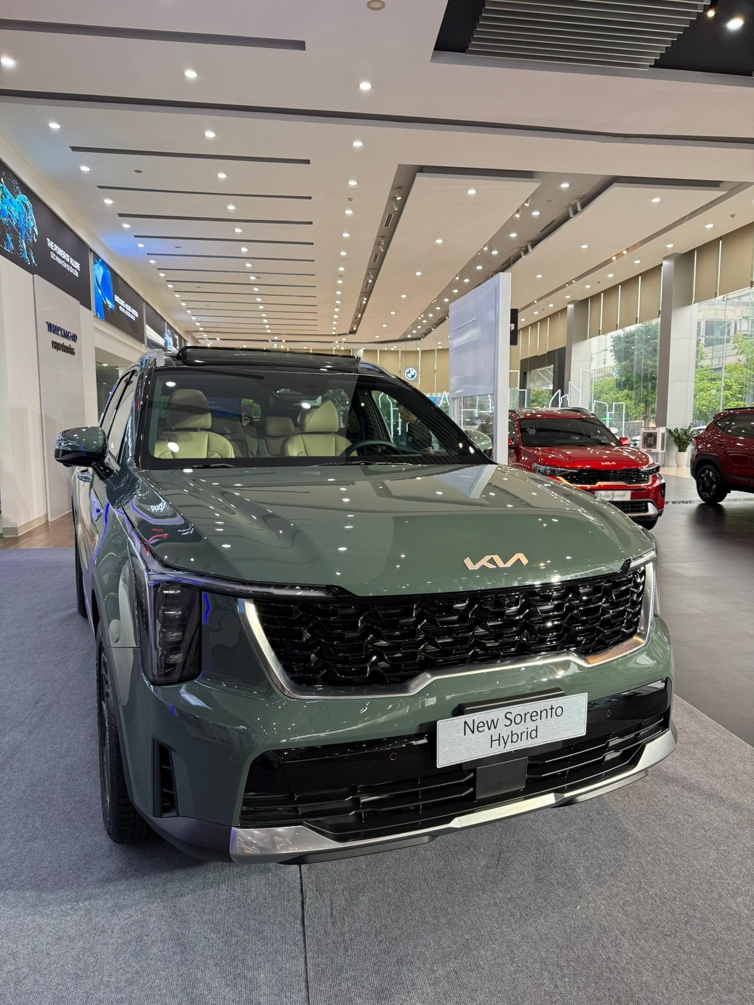 Ảnh chi tiết Kia Sorento Hybrid 2026 tại đại lý