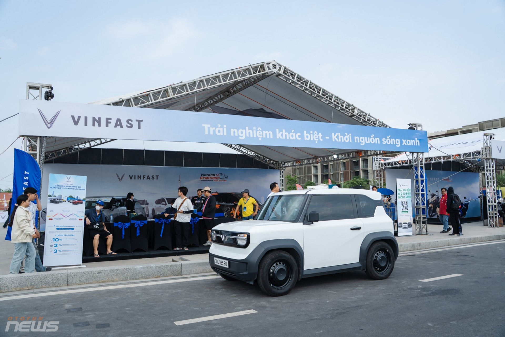 VinFast khuấy động PVOIL VGC 2026 với lễ hội trải nghiệm xe điện tại The Global City