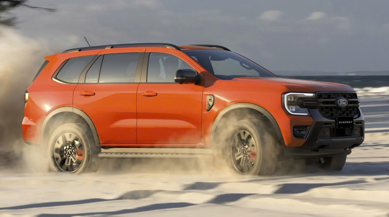 Ford Everest 2026 bản V6 3.0L ra mắt, giới hạn chỉ 1.000 chiếc