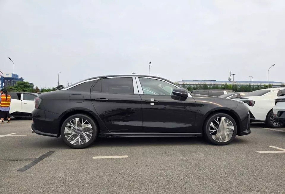 Lynk & Co 03 2026 về đến Việt Nam, dự kiến dưới 900 triệu đồng