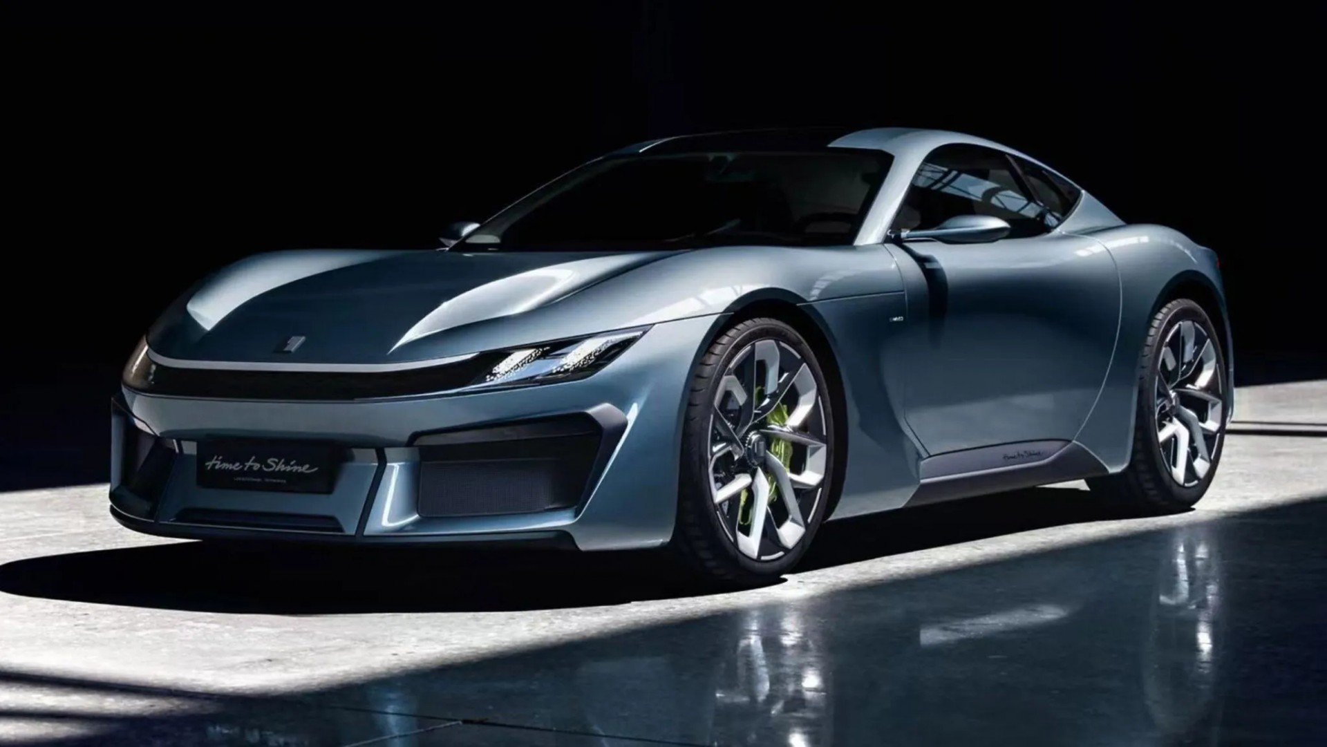 Phía trước của Lynk & Co GT Concept