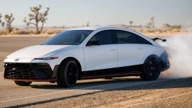 Hyundai đưa giả lập số tay lên xe điện phổ thông, tăng trải nghiệm lái