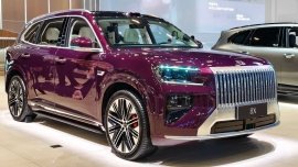 Zeekr 8X ra mắt với công nghệ hybrid mới, sạc nhanh 9 phút, tăng tốc dưới 3 giây