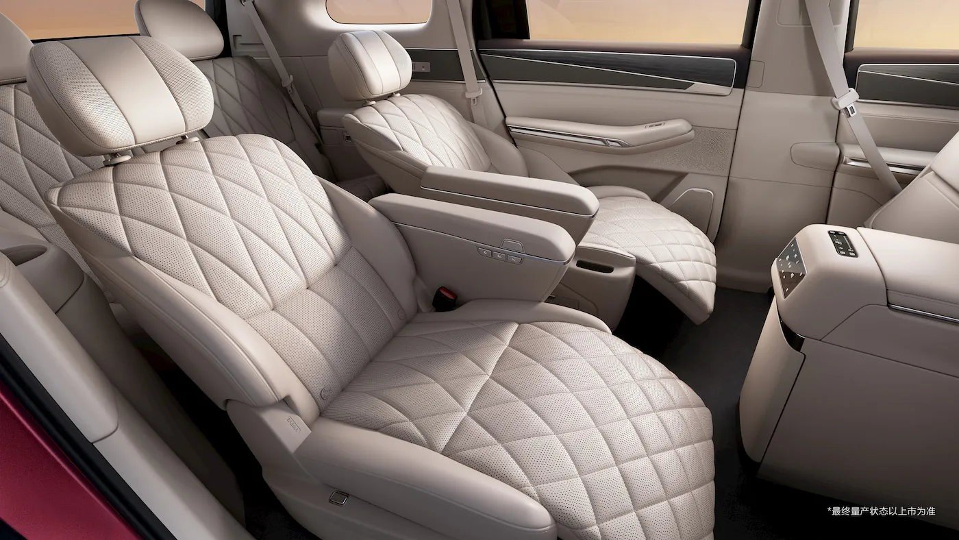 Hàng ghế thứ hai của BYD Great Tang