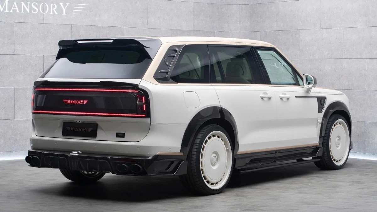 Zeekr 9X độ Mansory gây chú ý với cửa mở ngược kiểu xe siêu sang