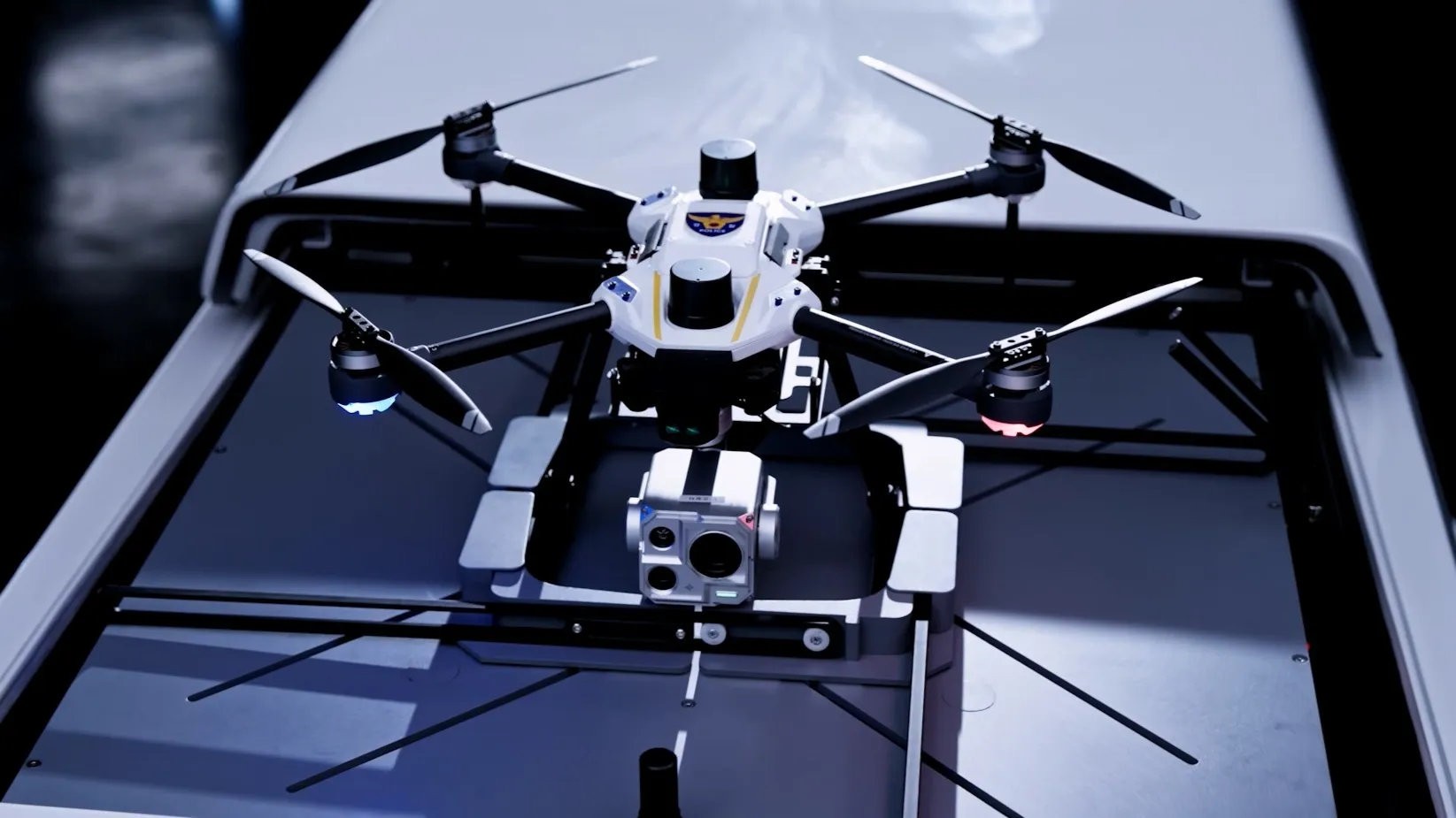 Kia ra mắt xe tuần tra điện trang bị AI và drone giám sát, thử nghiệm từ tháng 6/2026