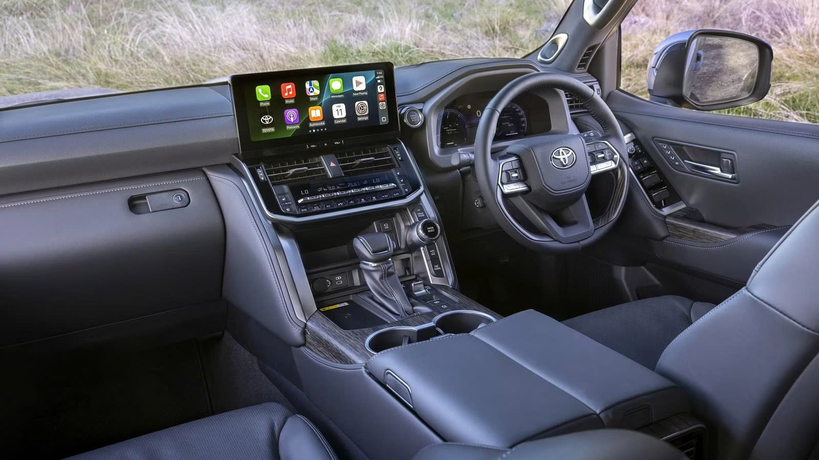 Toyota Land Cruiser hybrid mở bán, động cơ V6 tăng áp kép