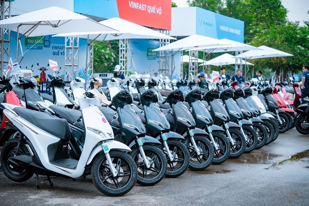 Thị trường xe máy Việt Nam tăng mạnh, xe xăng vẫn dẫn dắt nhưng xe điện tạo áp lực mới