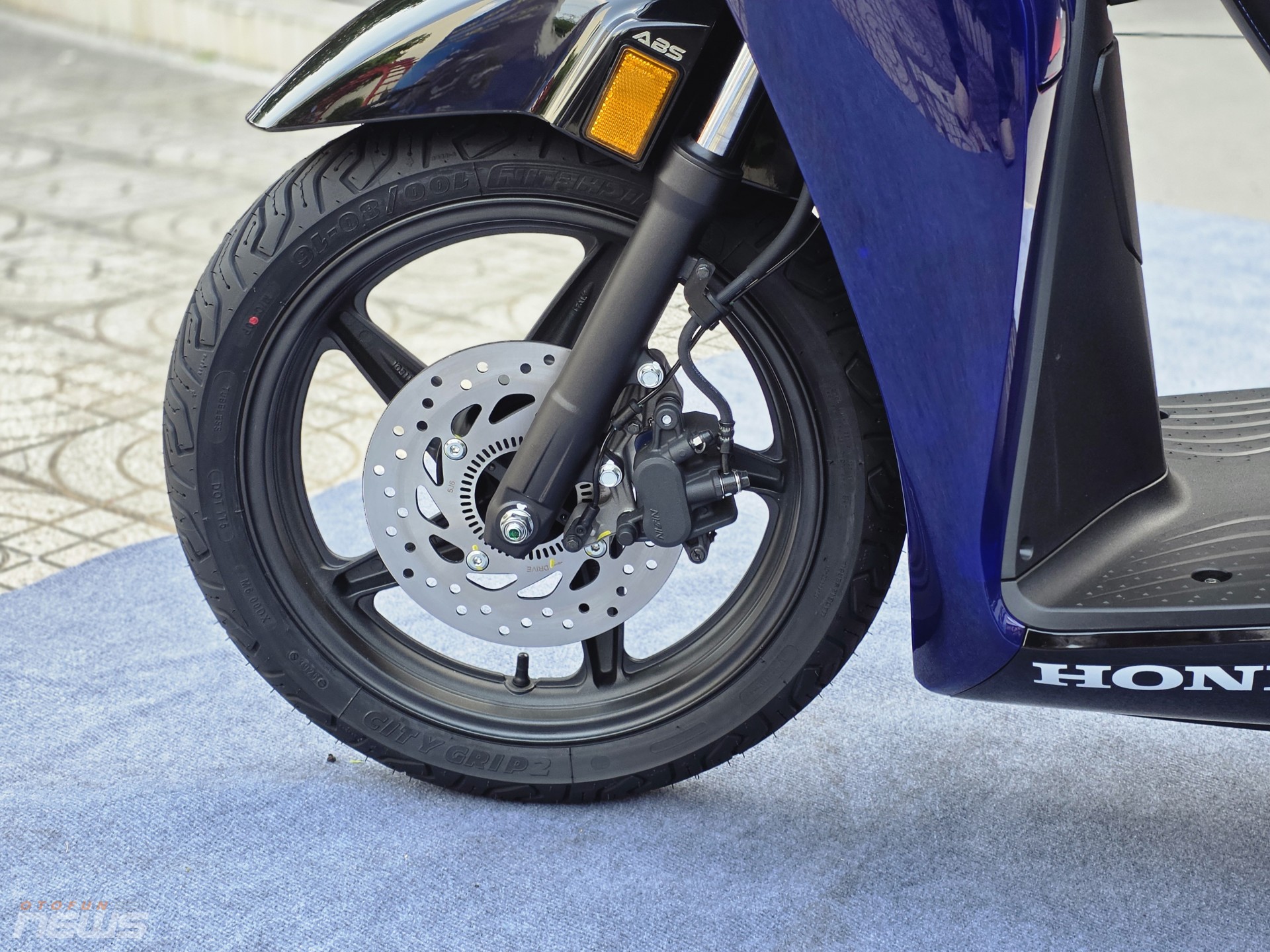 Honda SH Vetro 2026 về Việt Nam, giá từ 235 triệu đồng