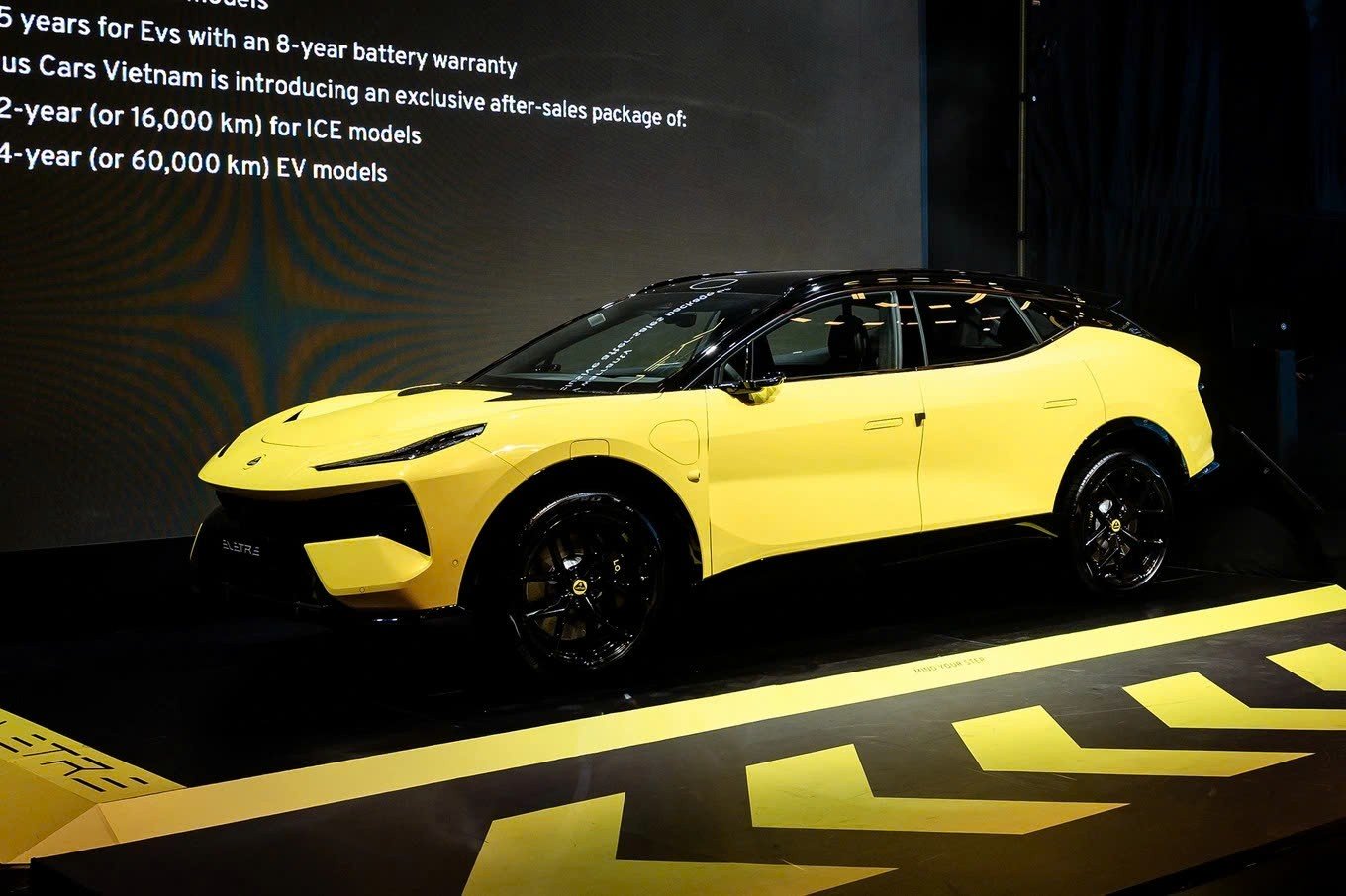 Lotus ra mắt 4 xe thể thao, giá cao nhất gần 13 tỷ