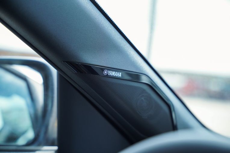 Mitsubishi Xforce 2026 ra mắt, giá từ 605 triệu đồng, thêm bản Luxury