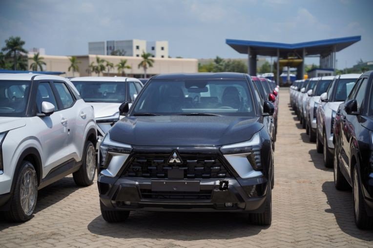 Mitsubishi Xforce 2026 ra mắt, giá từ 605 triệu đồng, thêm bản Luxury