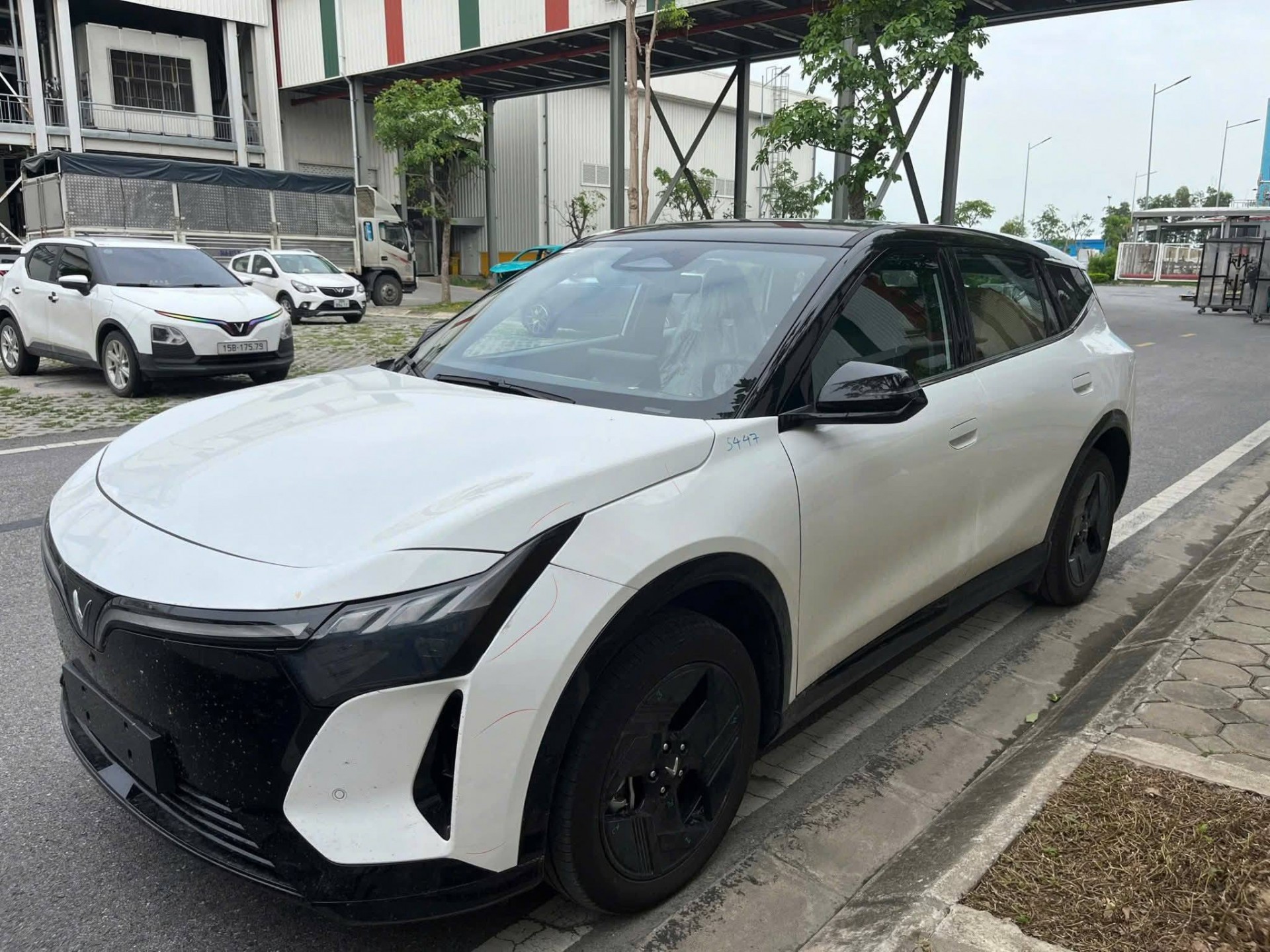 VinFast ra mắt VF 8 thế hệ mới vào ngày mai