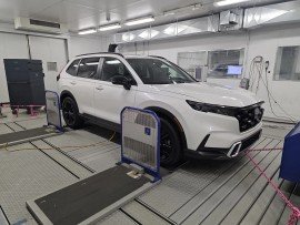 Nghiên cứu cho thấy xe điện không thích trời lạnh, còn xe hybrid ghét trời nóng