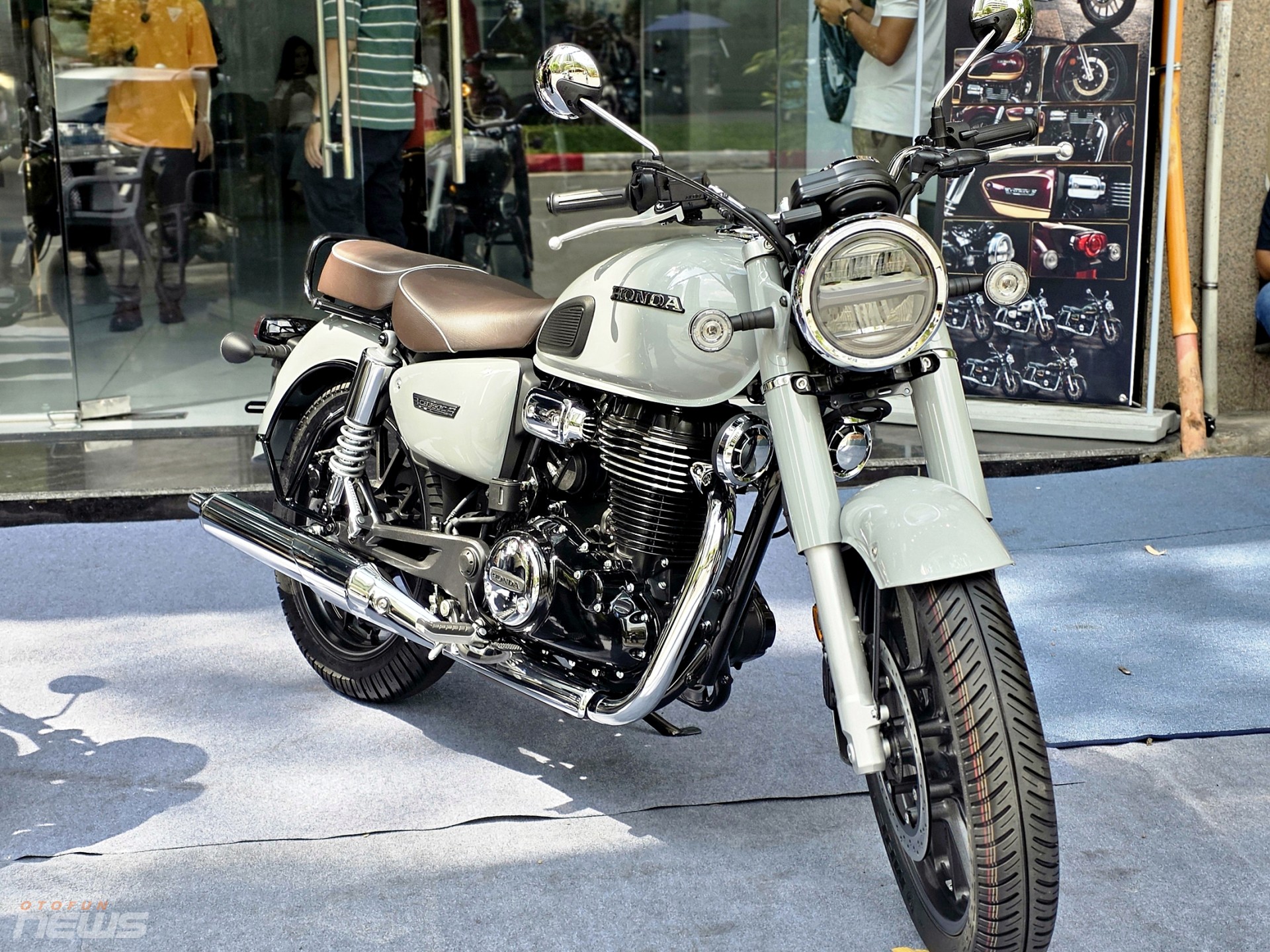 Honda CB350C 2026 nhập khẩu Ấn Độ, giá từ 185 triệu đồng