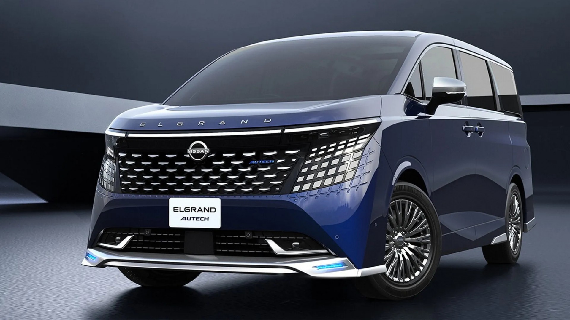 Nissan Elgrand Autech trình diện, sẵn sàng đấu Toyota Alphard ở phân khúc MPV cao cấp Nissan Elgrand Autech trình diện, sẵn sàng đấu Toyota Alphard ở phân khúc MPV cao cấp