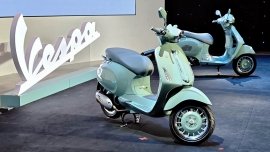 Bộ sưu tập Vespa 80 năm ra mắt, thêm bản Sprint 180 mới