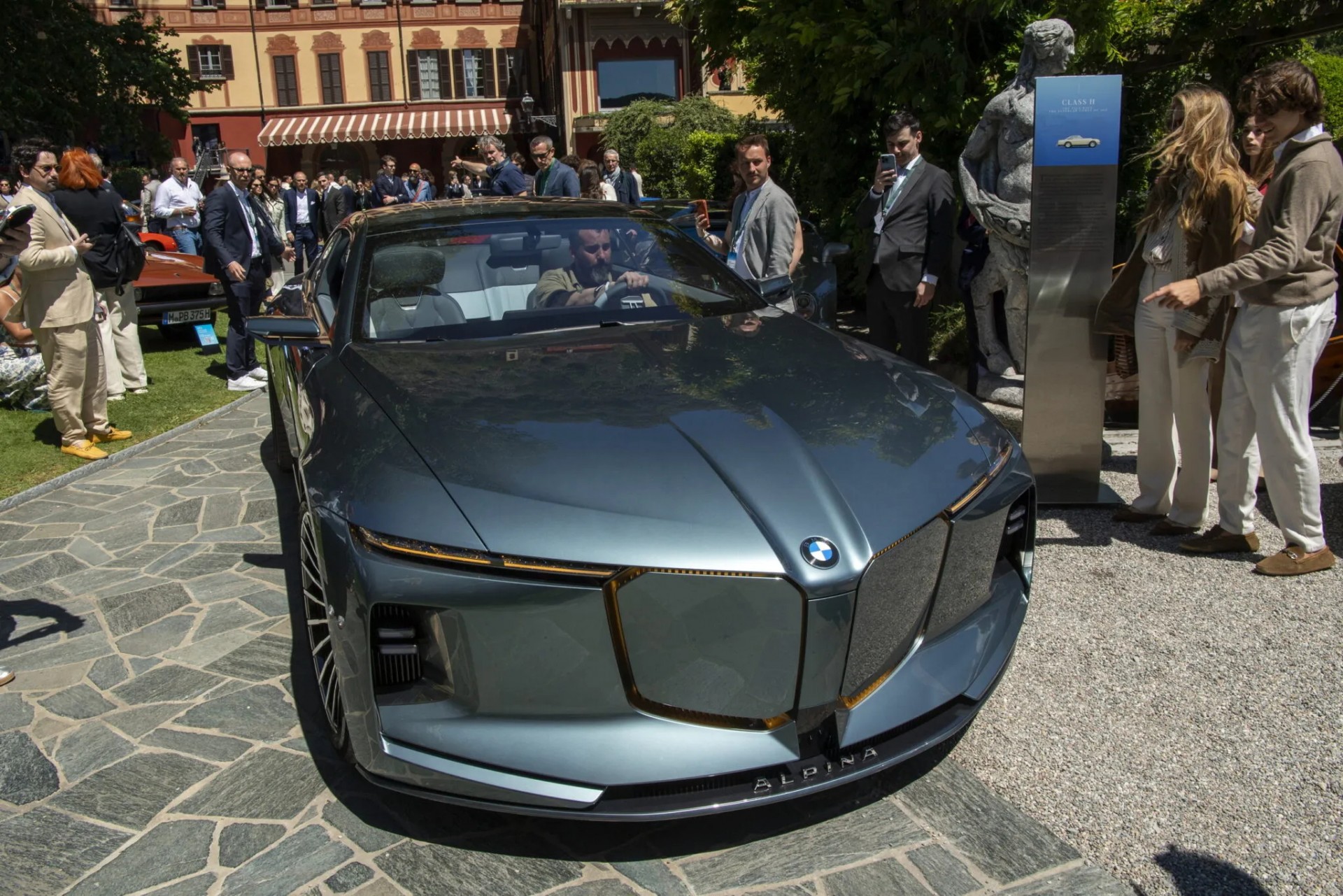 Xe siêu sang Vision BMW Alpina ra mắt, hé lộ tương lai thương hiệu Alpina dưới thời BMW
