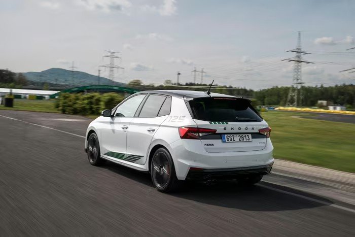 Skoda Fabia ra mắt bản đặc biệt, giới hạn 125 chiếc cho người mê rally