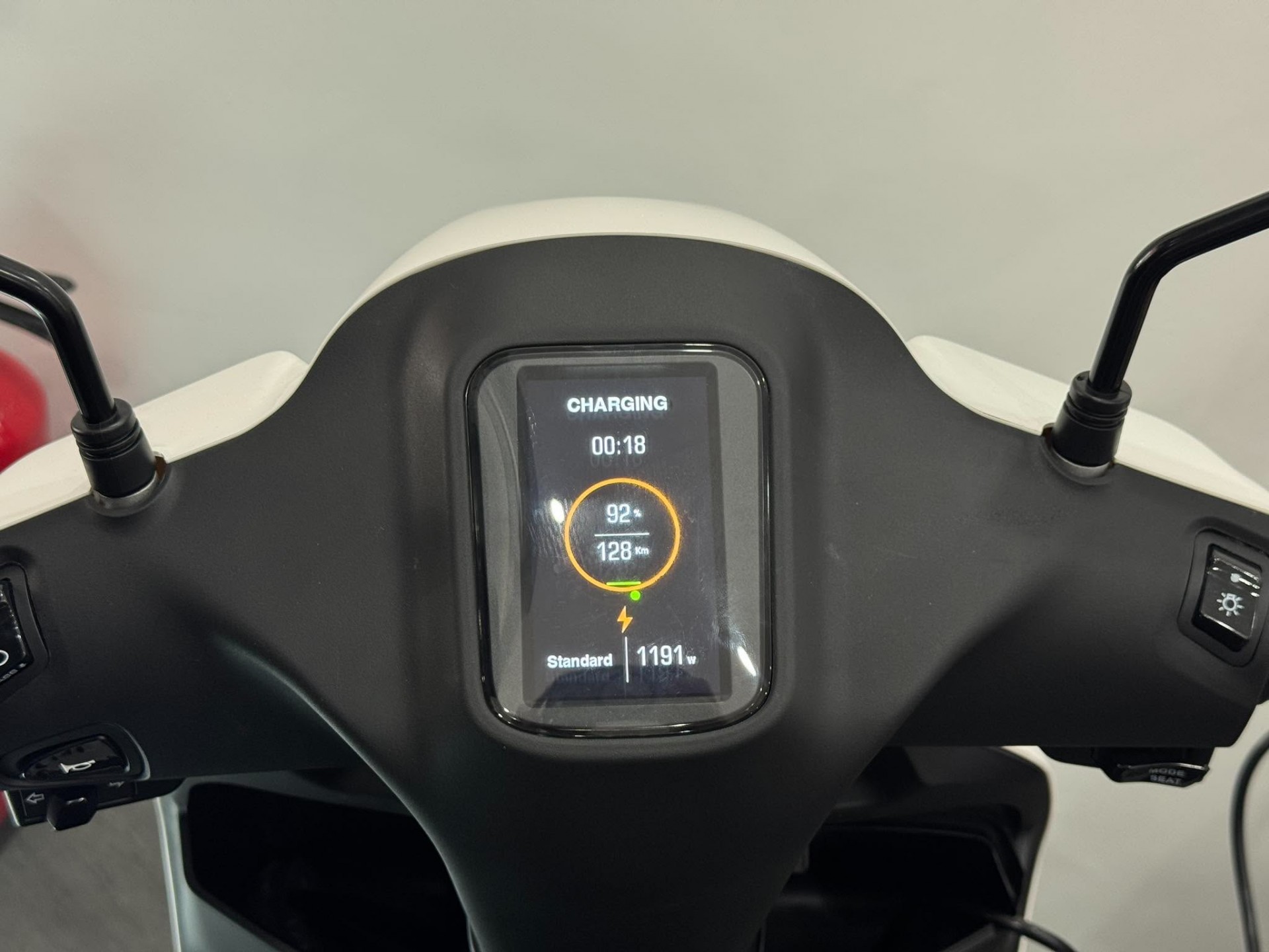 Xe máy điện Dat Bike Era ra mắt với giá từ 29,9 triệu đồng Xe máy điện Dat Bike Era ra mắt với giá từ 29,9 triệu đồng
