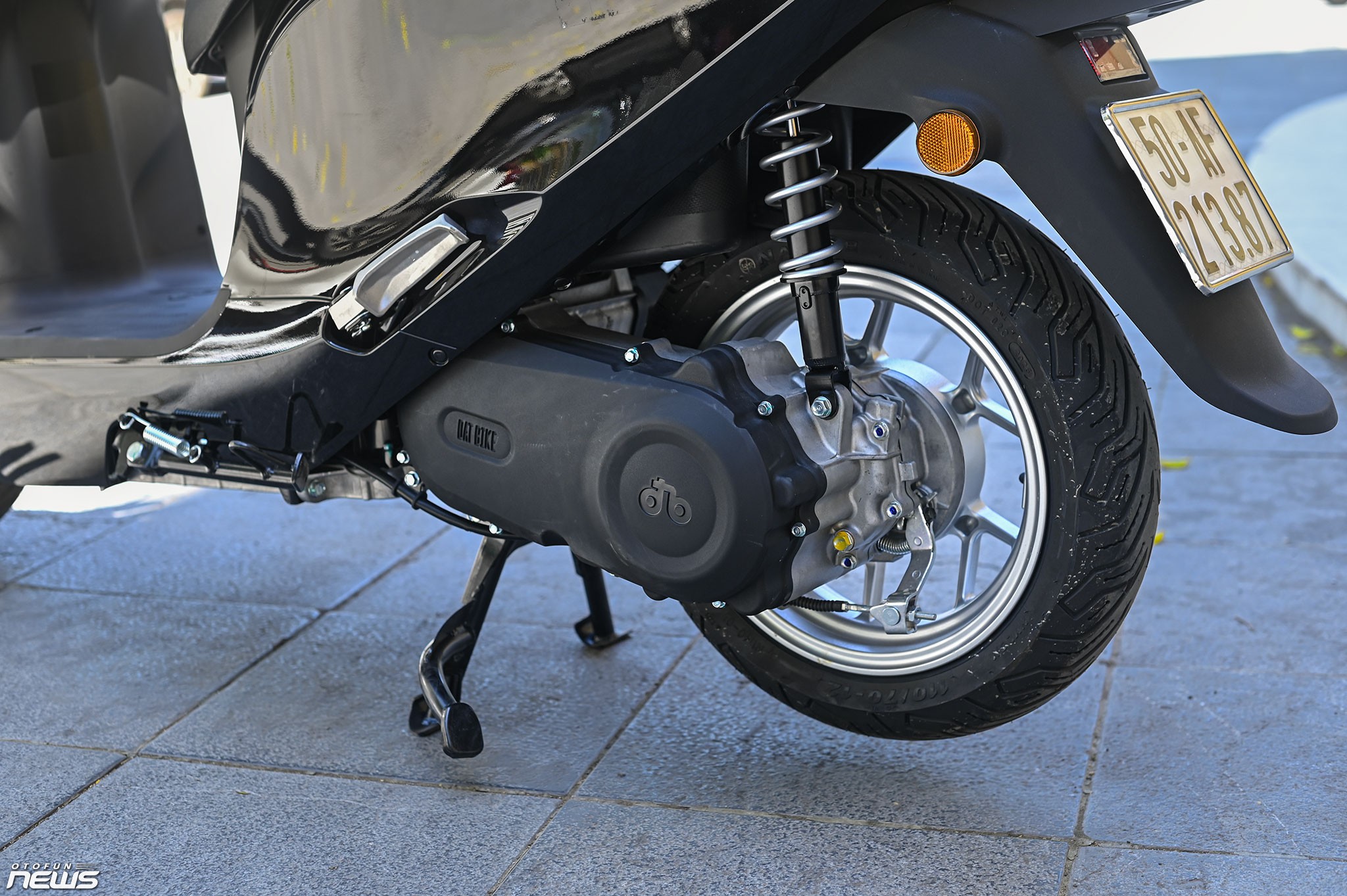 Dat Bike ERA, xe điện dưới 30 triệu 'đủ cân đời thực' Dat Bike ERA, xe điện dưới 30 triệu 'đủ cân đời thực'