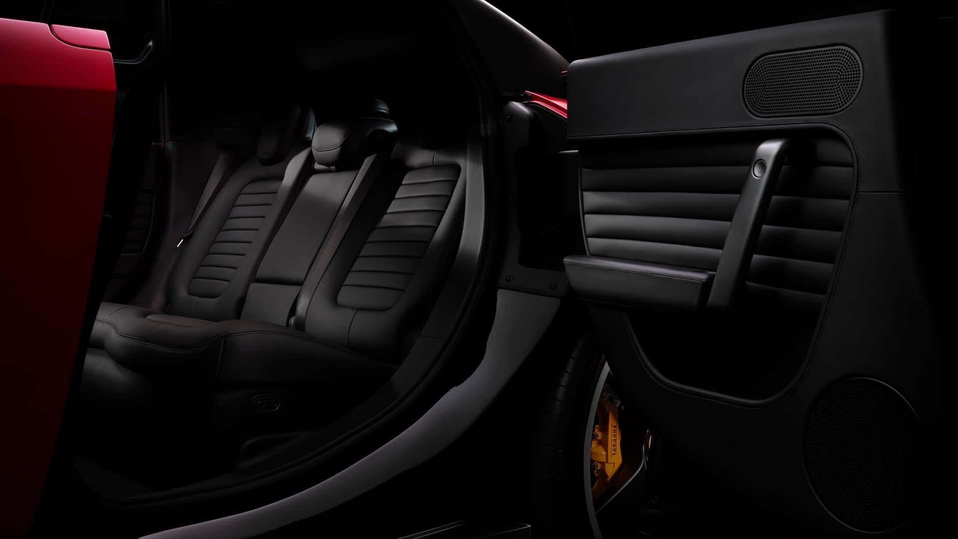 Ferrari Luce ra mắt: Phép thử lớn của Ferrari với xe điện hạng sang
