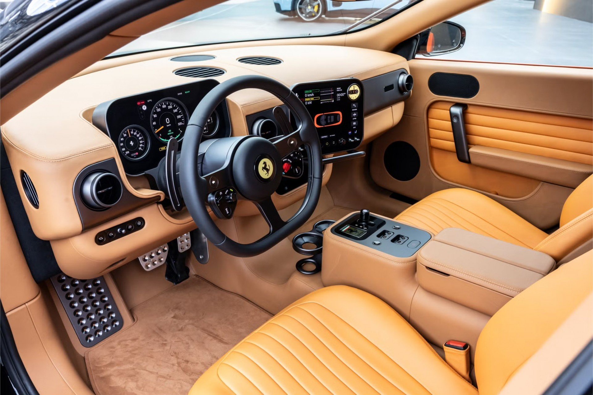 Ferrari Luce ra mắt: Phép thử lớn của Ferrari với xe điện hạng sang