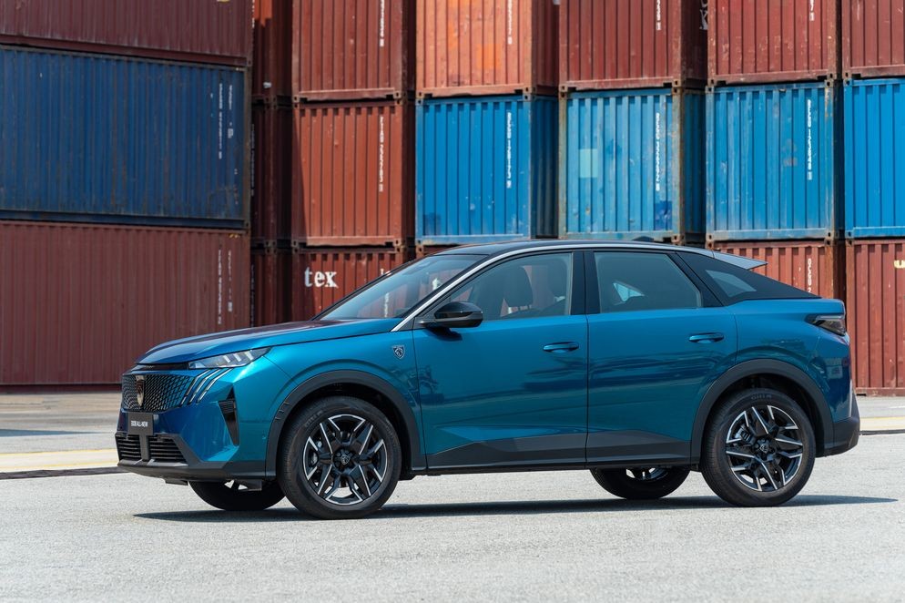 Peugeot 3008 và 5008 mới ra mắt, nâng cấp về công nghệ và tăng giá bán