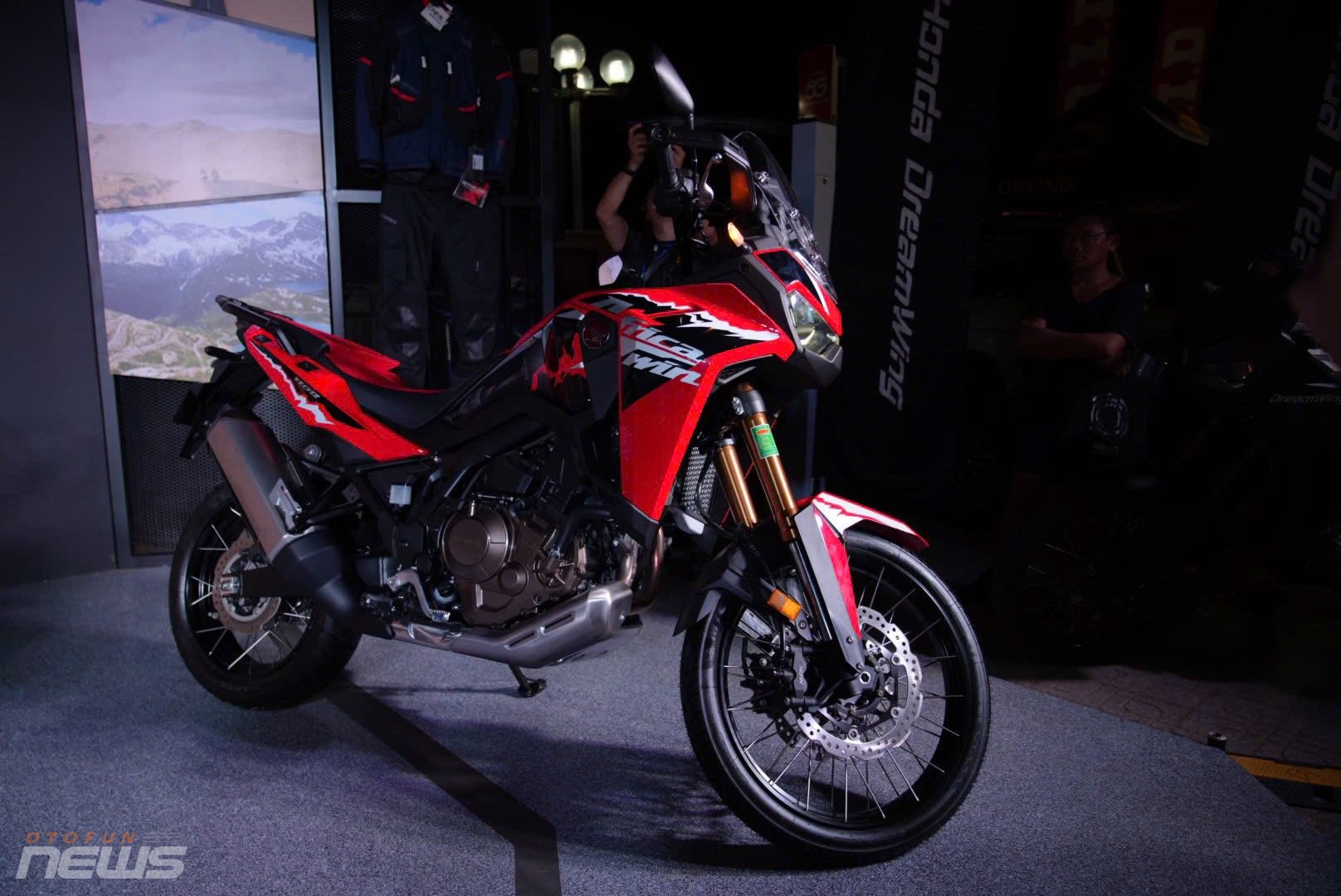 Honda Africa Twin 2026 ra mắt