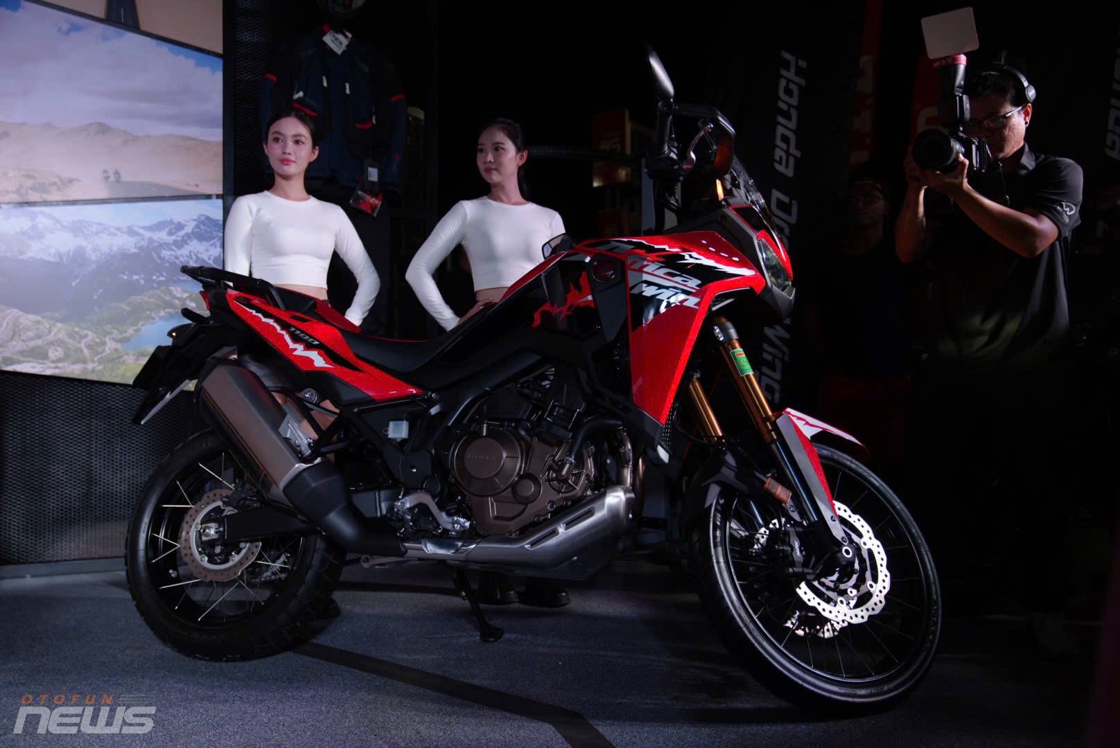 Honda Africa Twin 2026 ra mắt, giá từ 540 triệu đồng