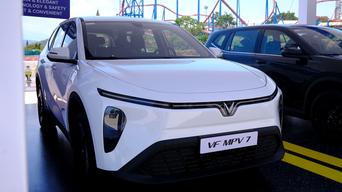 VinFast VF MPV7 nhận lời khen từ truyền thông Philippines sau khi lái thử tận tay