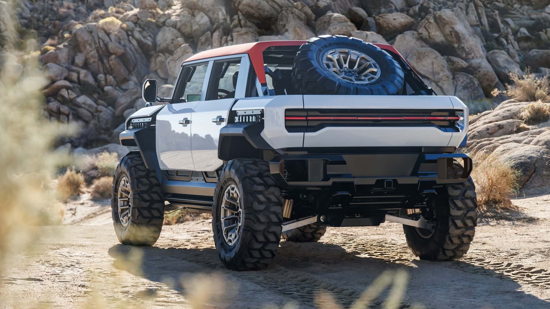 GMC giới thiệu bộ đôi concept Hummer X SUV và Pickup với cả tá công nghệ mới