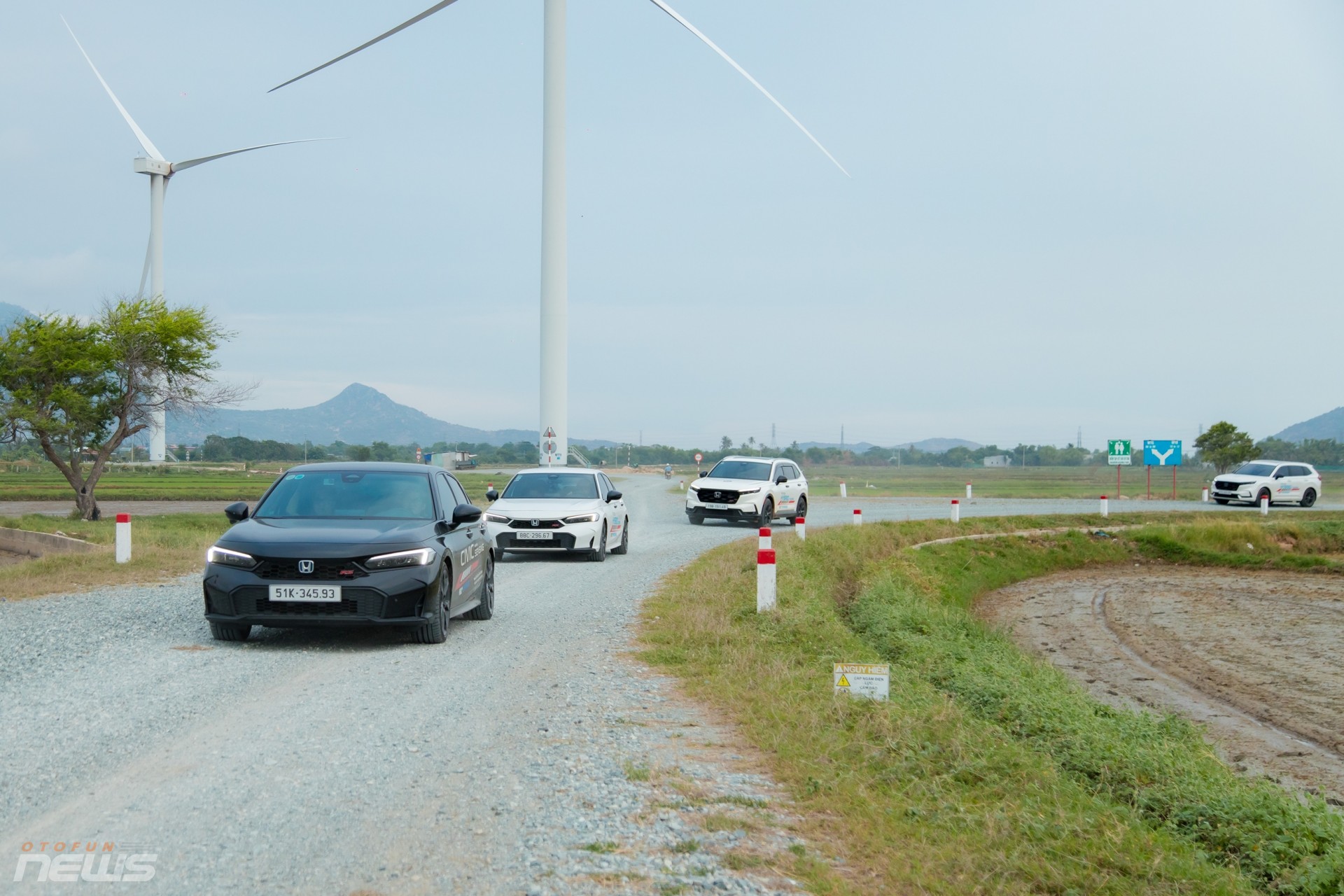 Lái Honda hybrid 1.000 km: Êm, tiết kiệm, chạy đường dài có thực sự phù hợp?