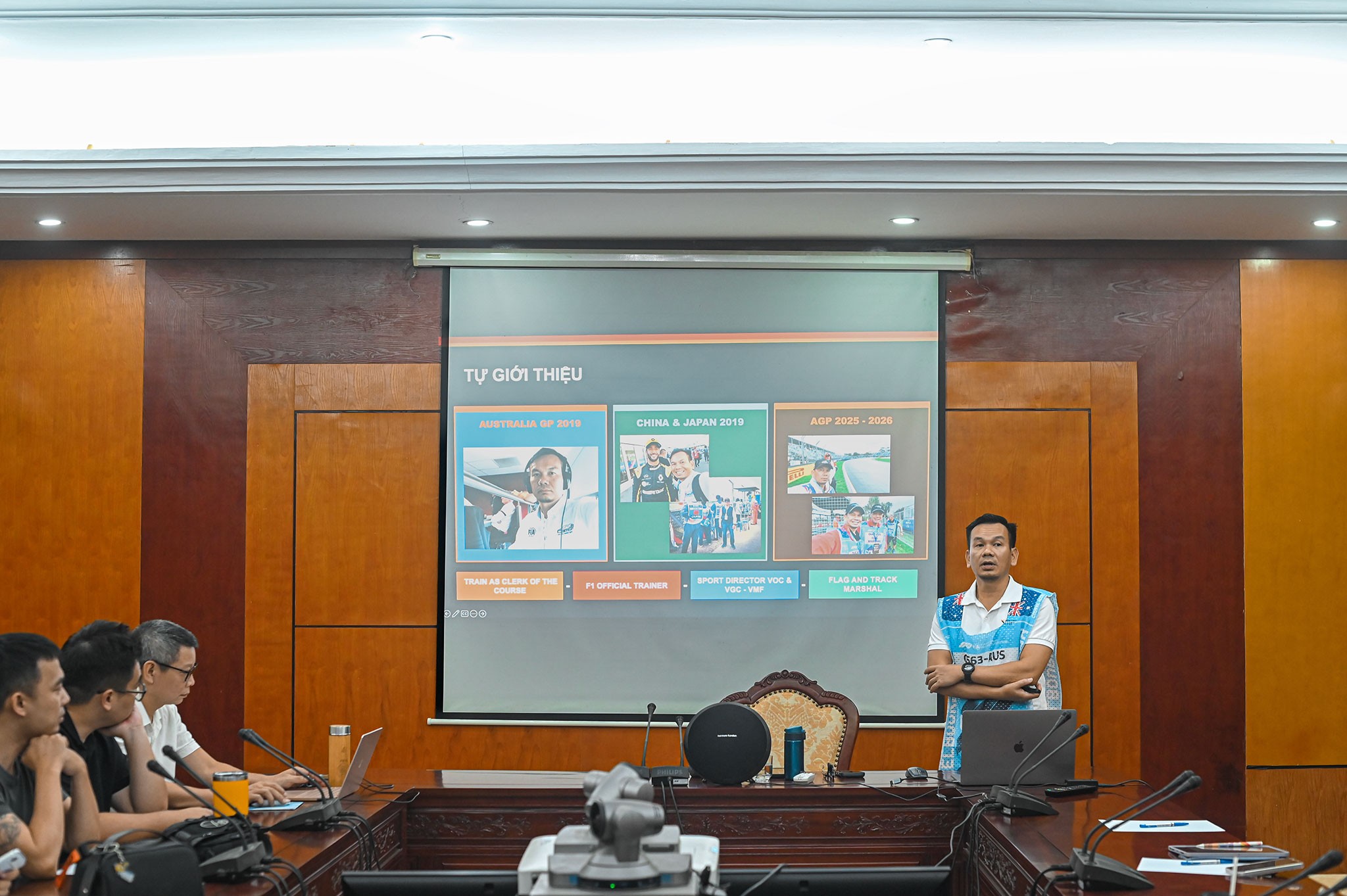 Người Việt được đào tạo marshal quốc tế: Bước tiến gần hơn tới giấc mơ F1 Người Việt được đào tạo marshal quốc tế: Bước tiến gần hơn tới giấc mơ F1