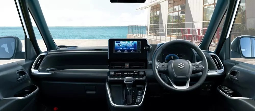 Suzuki Landy 2026 bỏ bản xăng, chỉ còn động cơ hybrid