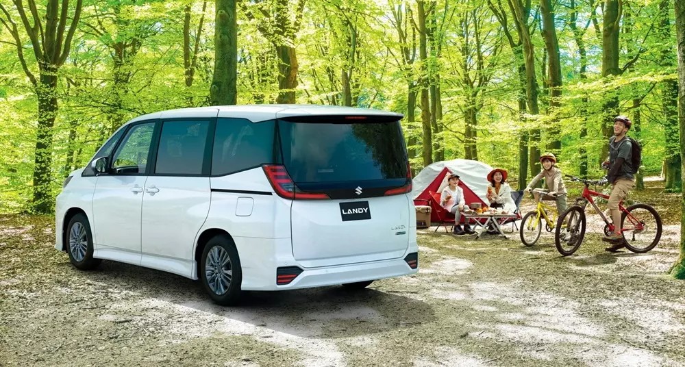 Suzuki Landy 2026 bỏ bản xăng, chỉ còn động cơ hybrid