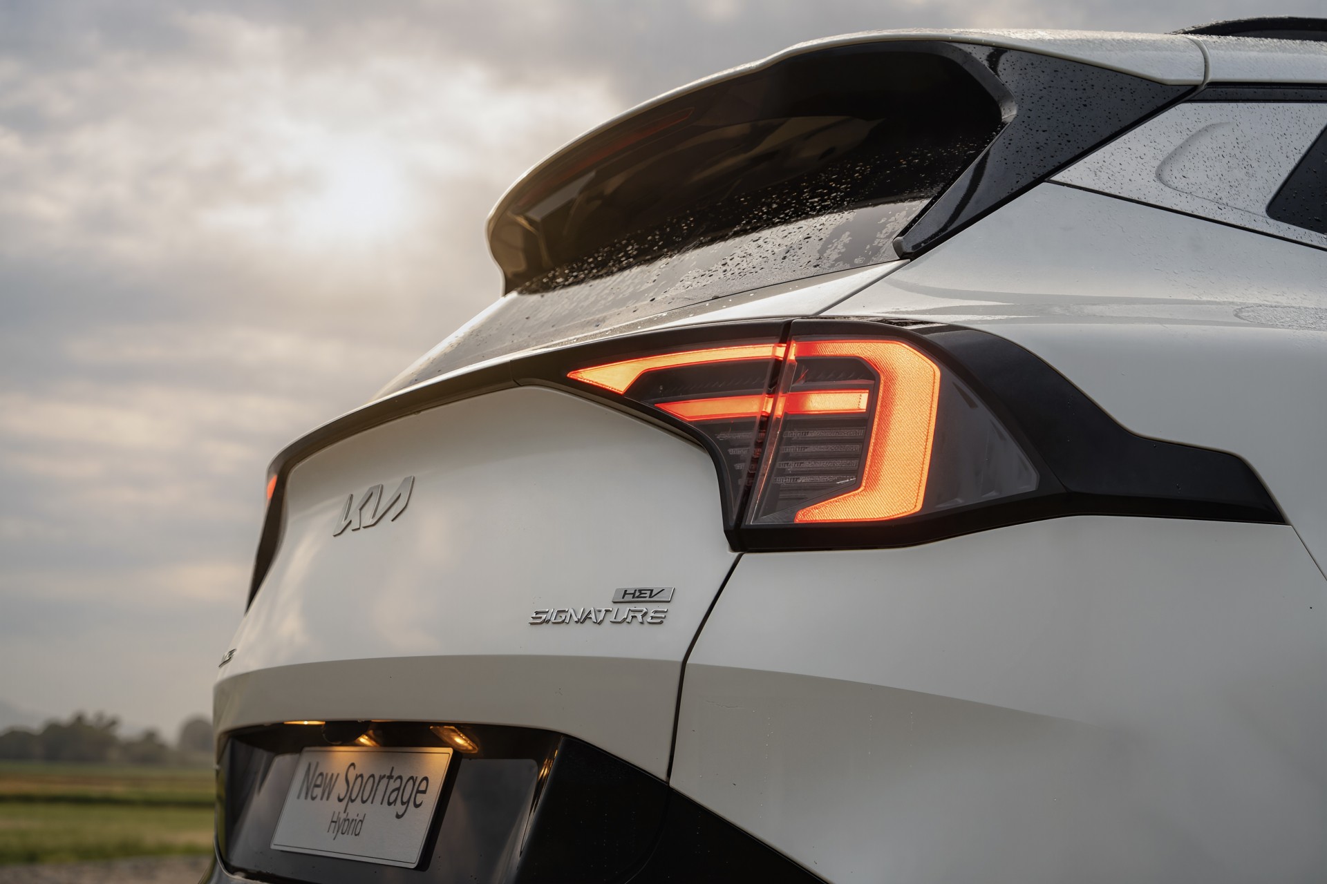 Kia Sportage 2026 ra mắt: Thêm bản hybrid, chính thức “đối đầu” Honda CR-V