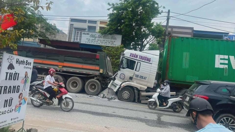 Tổng hợp tin tức tai nạn giao thông mới nhất ngày hôm nay 12/6/2026