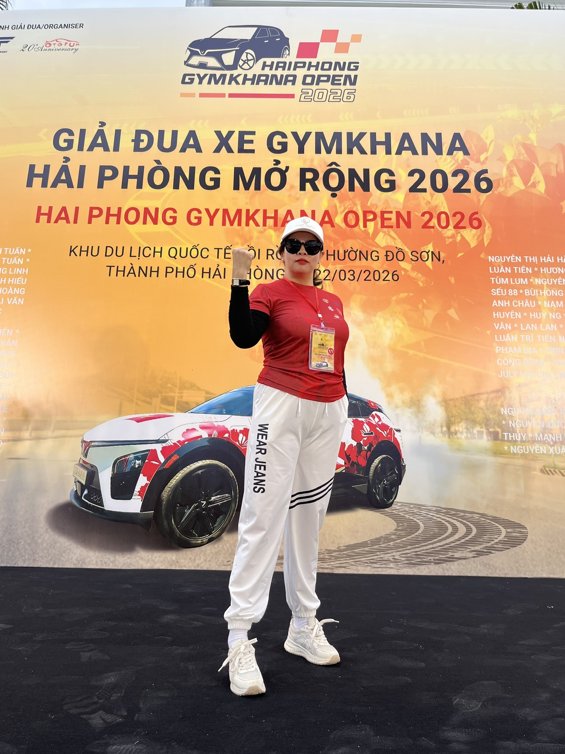 Nữ tay đua Gymkhana: Kỹ năng đua không phụ thuộc giới tính