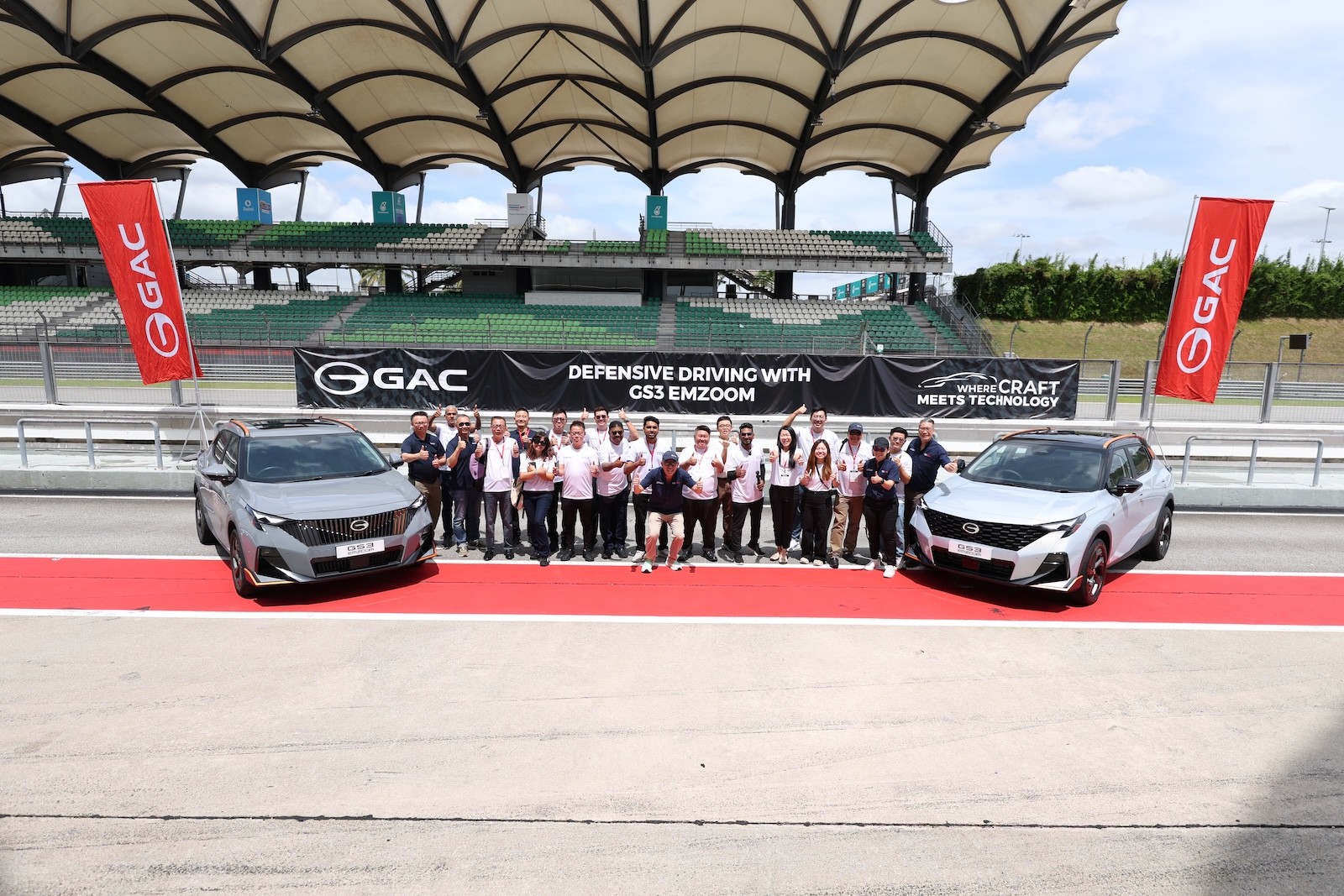 Chạy thử xe GAC tại Sepang: Hai vòng trên đường đua F1 cũ phơi bày điều gì về một chiếc SUV?