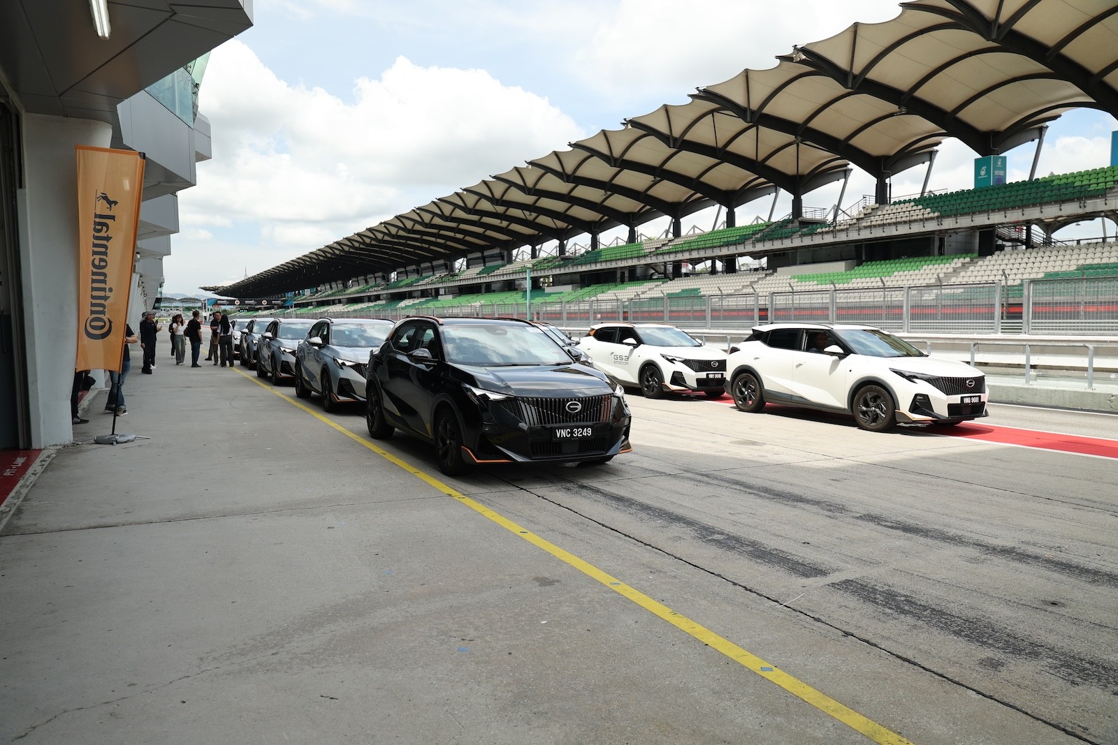 Chạy thử xe GAC tại Sepang: Hai vòng trên đường đua F1 cũ phơi bày điều gì về một chiếc SUV?