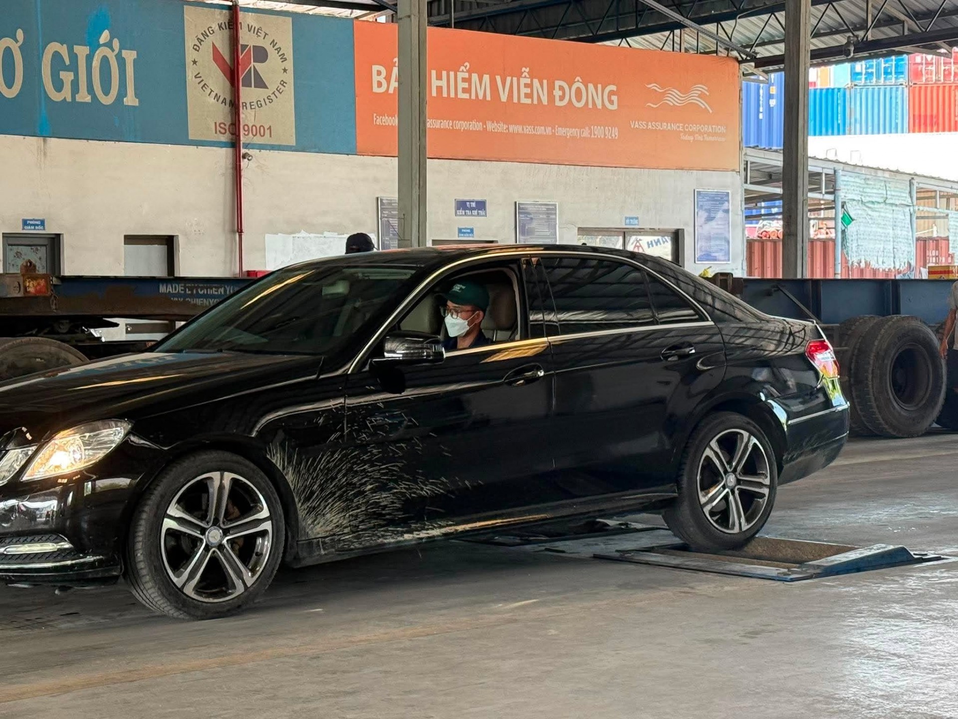 Không phải cứ thay lốp ô tô khác thông số là trượt đăng kiểm