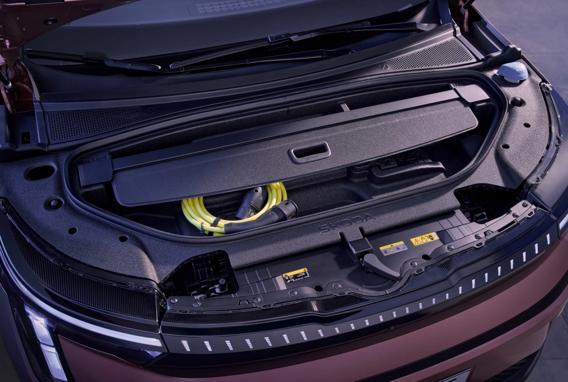 Khoang cốp trước của Skoda Peaq 2026