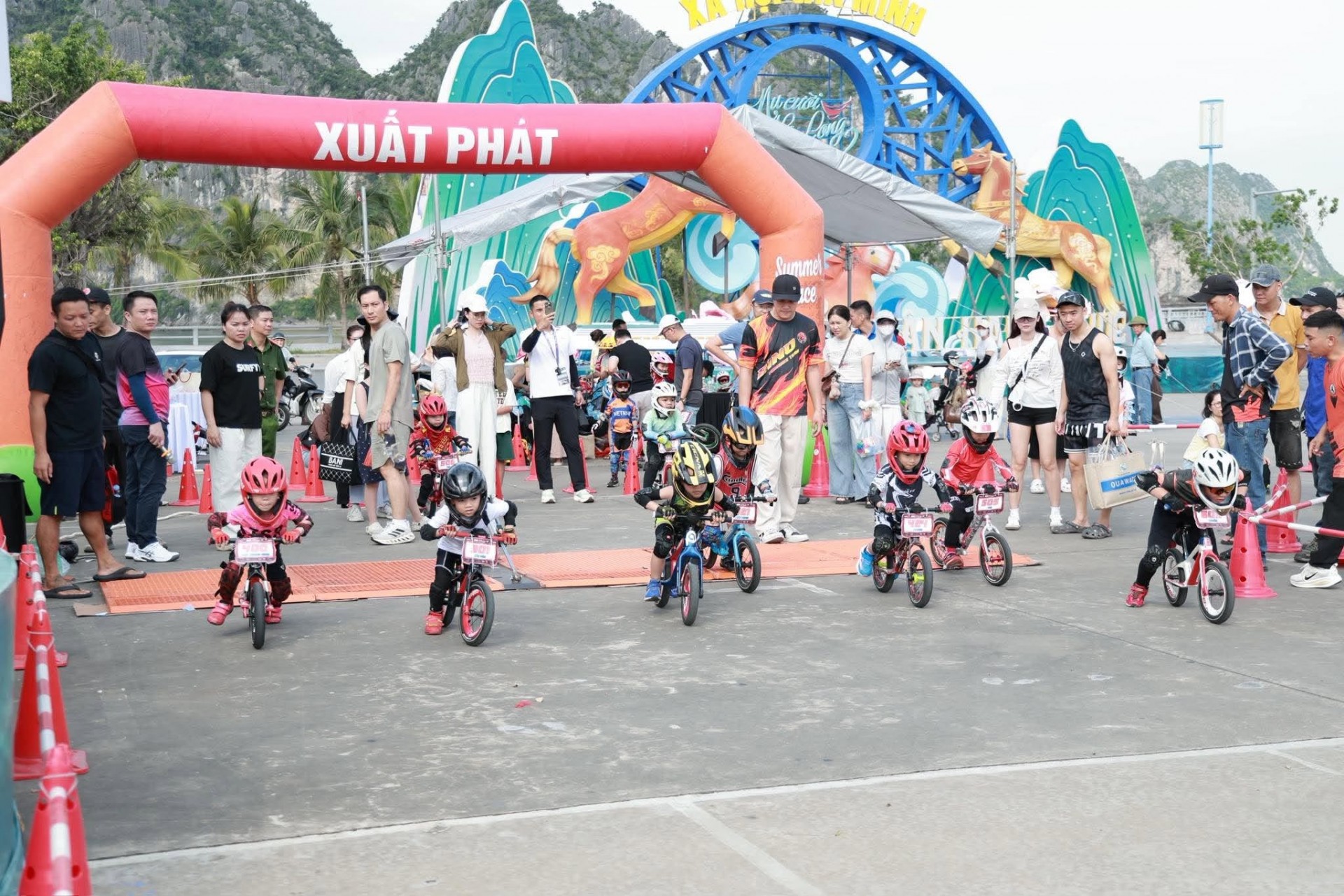 Sôi động đường đua Gymkhana Kid
